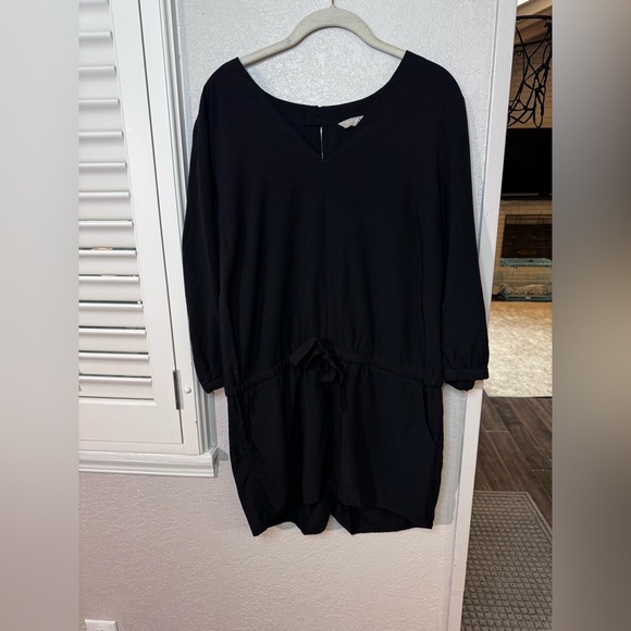 Banana Republic Pants - Banana Republic Black Viscose Garment
